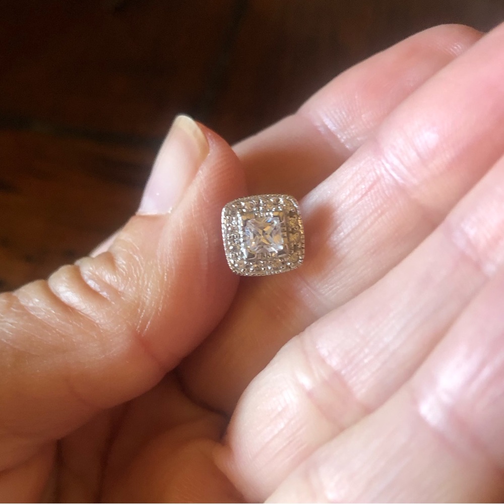 Single Earring 925 Sterling Silver CZ Square Stud